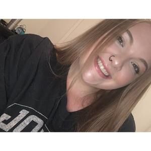 Meet your Posher, Alexys